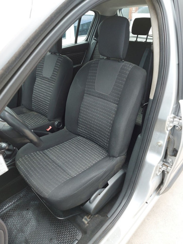 Renault Sandero 1.6 16v Privilege Navegador - 2013 - Gnc -