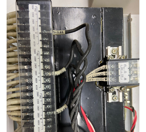 Transformador Trafo 3x380 3x220 0,7 Kva 700 Watt Japón Juki (Usado)