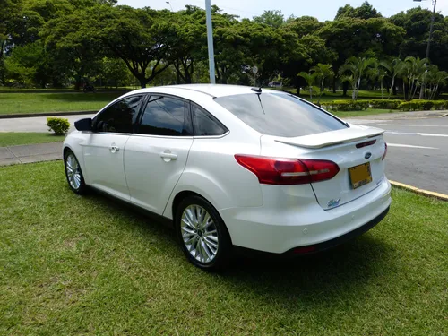 Ford Focus 2.0 Titanium