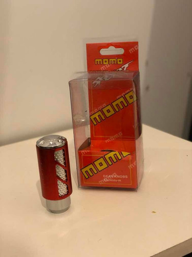 Imagen 1 de 3 de Pomo Palanca Cambio Mano Momo Color Rojo Muy Bueno