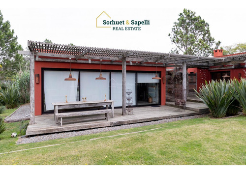 Magnífica Casa En Venta En Barrio Privado Carmel