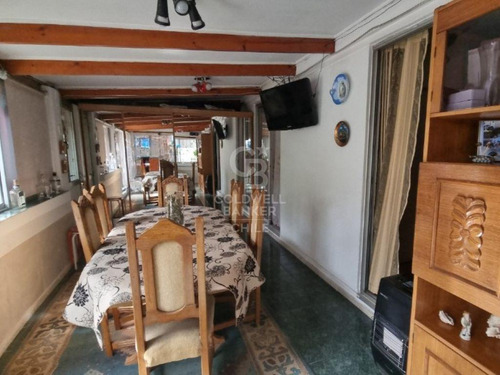 Remodelada, En Condominio Cerrado