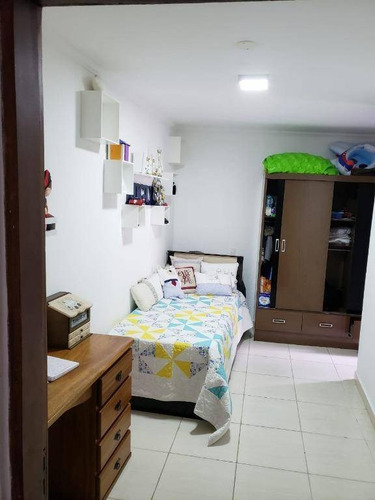 Imagem 16 de 18 de Sobrado Com 3 Dormitórios À Venda, 200 M² Por R$ 690.000,00 - Jardim Tereza Maria - Itapecerica Da Serra/sp - So0067