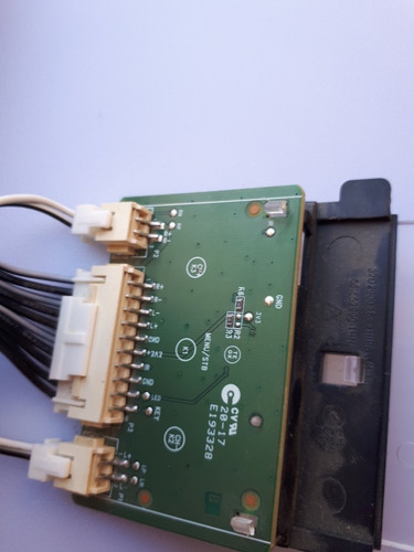 Par De Alto Falante Com O Jogo De Chave Tv Tcl Mod L32s4900s