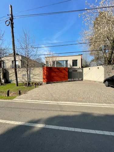Imagen 4 de 30 de Venta Casa Moderna Y De Categoria En Parque Leloir