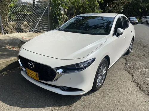 Mazda 3 2.0 Touring Hibrido At 4x2 2024