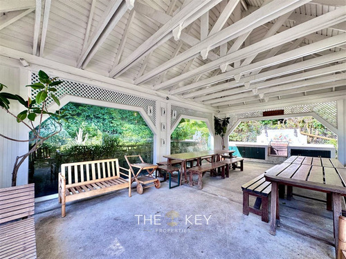 Casa En Venta De 7d En 450m2. Santo Domingo