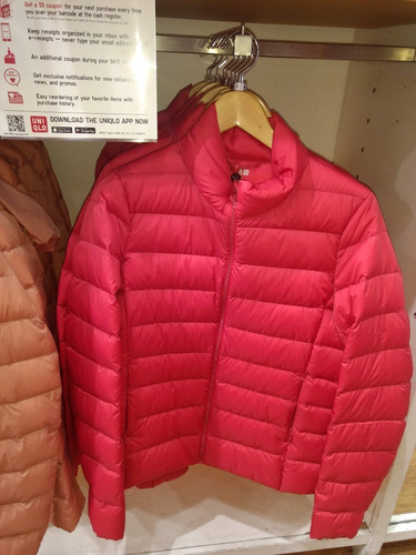 Campera Uniqlo De Mujer Rojo Coral 100% Original