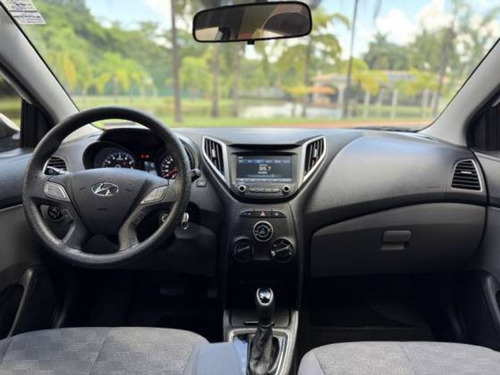 Hyundai HB20S 1.6 COMFORT PLUS 16V FLEX 4P AUTOMÁTICO