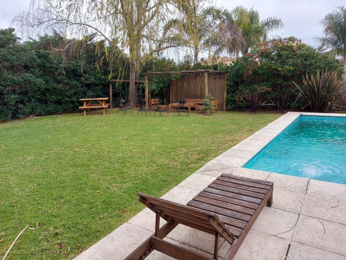Imagen 13 de 29 de Casa En Venta En Santa Clara - Benavidez - Tigre
