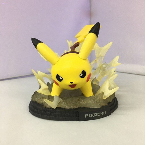 Figura Pikachu Con Base Electrica 12cm