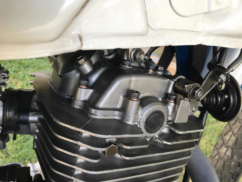 Imagen 7 de 8 de Suzuki Dr 350 S