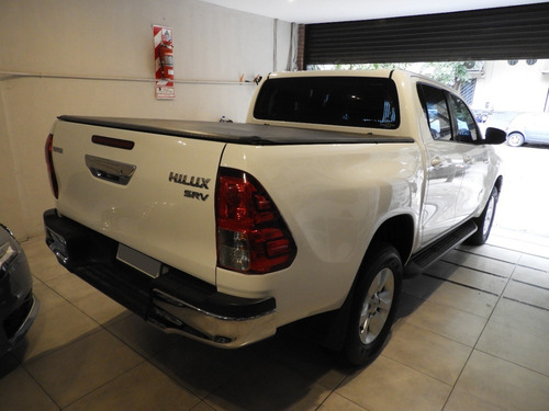 Toyota Hilux 4x2 D/c Srv Pack 2.8 Tdi 6 M/t