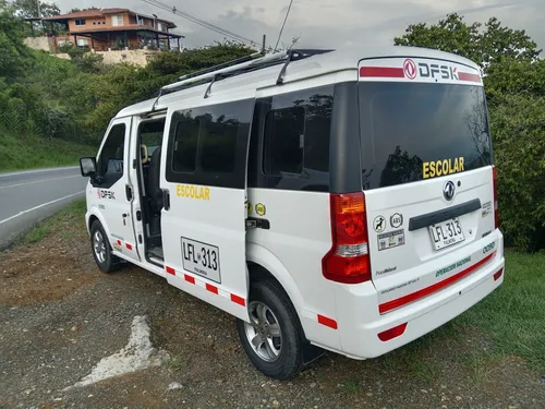 Vans De 9 Pasajeros, Único Dueño, Muy Bien Cuidada.
