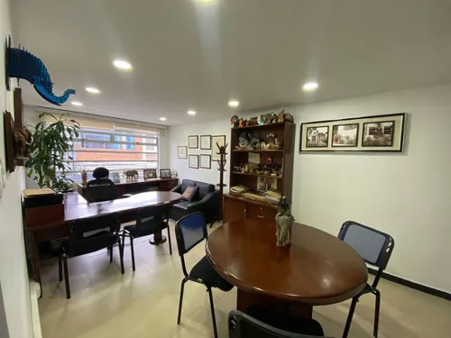 Casa En Venta En Chapinero. Cod V16487