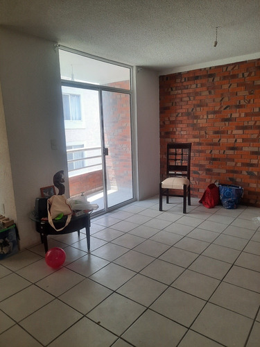 Imagen 5 de 12 de Se Vende Departamento 3er Piso, Alberca Y Jardín
