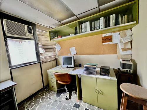 Se Vende Oficina 240m2 4b La Carlota