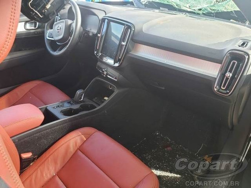 Imagem 3 de 6 de Volvo Xc40 Suv