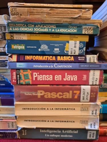 Lote De 71 Libros Nuevos Y Usados.