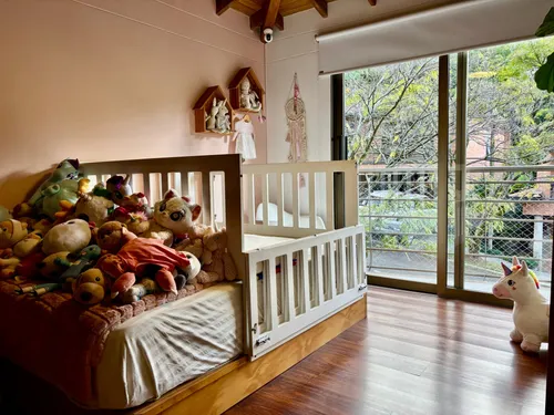 Casa En Venta En Poblado - El Campestre. Cod V4122