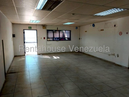 Jv Vende Haz Crecer Tu Negocio En Esta Ubicación Privilegiada! Galpon Con Fácil Acceso Para Clientes Y Proveedores, Además De Cómodas Opciones De Estacionamiento. 25-10294 Jun11