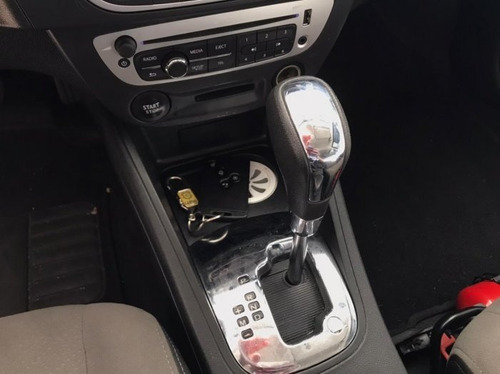 Fluence 2.0 Dynamique 16v Flex 4p Automático