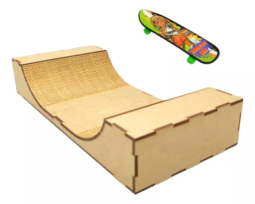 Pista de Skate de Dedo para brincar em Mdf 33x6x15cm + Brinde