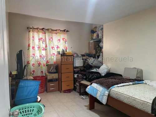 Imagen 13 de 26 de Julio Latouche Vende Casa La Esmeralda 22-21755 Jj35