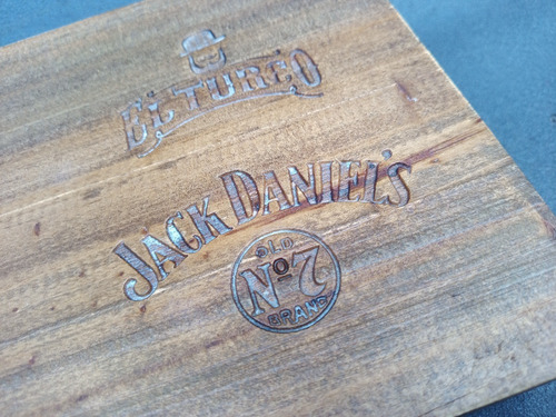 Cenbox: Viejo Caja Abano Jack Daniels El Turco Lxb (Usado)