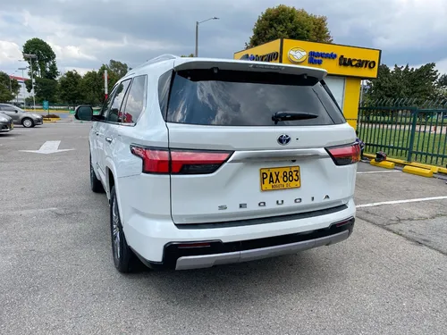 Toyota Sequoia 3.4 V6 Capstone