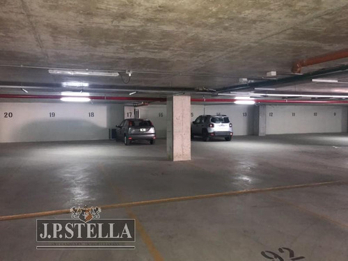 Oficina 40 M2 En Complejo Km 41 Polo Empresarial - Fco. Alvarez