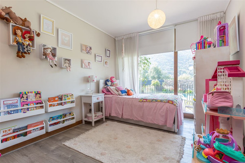 Casa Mediterránea En Condominio, 4 Dormitorios, Lo Barnechea