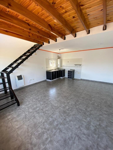 Imagen 7 de 12 de Hermoso Dúplex En Primer Piso