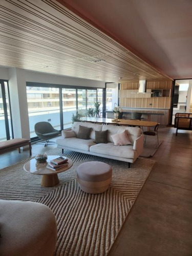 Casa General Carol Urzua/apoquindo