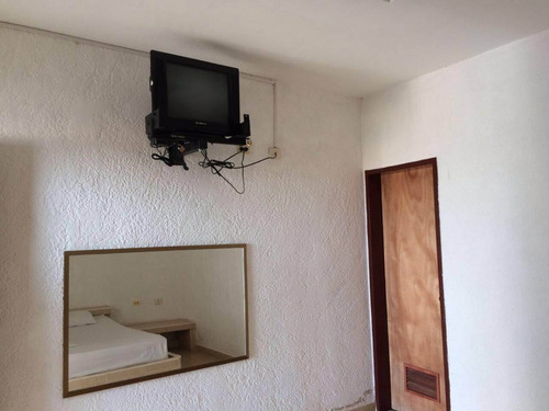 Imagen 10 de 11 de 141002 Se Vende Motel Operativo En Guigue - Carmen María González 0412.4359728