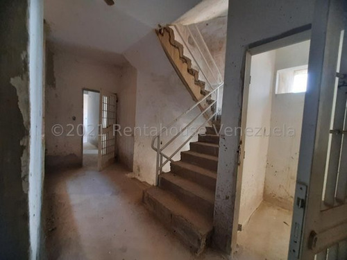 Imagen 12 de 17 de Edificio En Obra Gris En Venta, Zona Centro San Juan De Los Morros. 22-10657