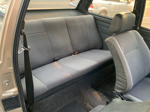 Imagem 13 de 14 de Volkswagen Voyage 1.8 Cl 8v Álcool 2p Manual
