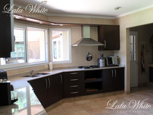 Imagen 6 de 17 de Venta - Casa En El Rodal