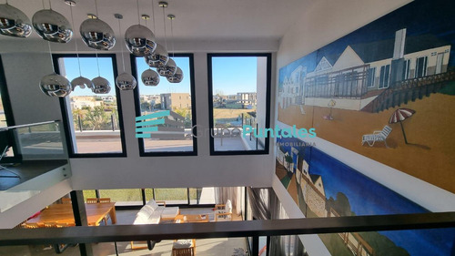 Casa En Lagos De Canning Con 4 Dormitorios Sobre Gran Lote De 940 M2