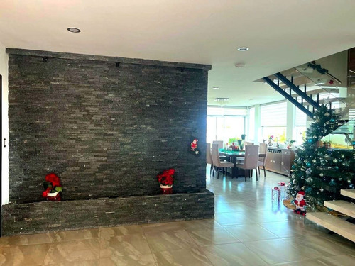Vendo Casa En Claustro Del Sur, Querétaro