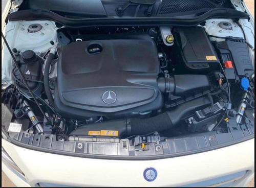 Mercedes-benz Clase Gla 1.6 Gla200 At Urban 156cv 2015