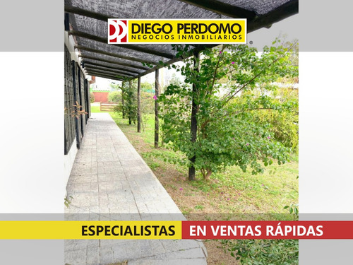 Casa De 2 Dormitoris En Venta, Kiyú