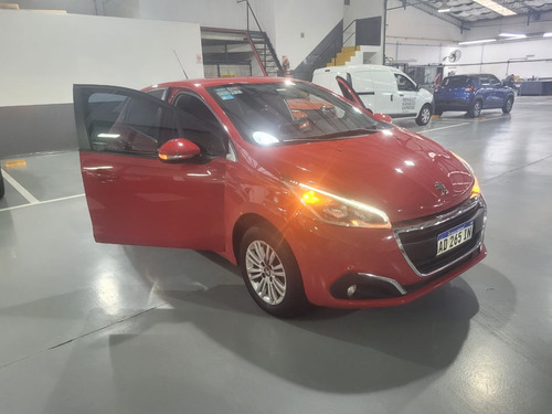 Peugeot 208 1.6 Allure