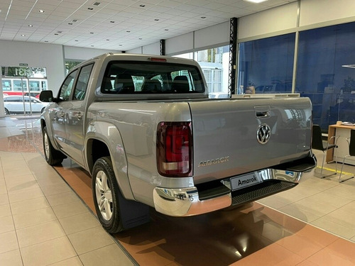 Imagen 3 de 13 de Volkswagen Amarok Highline 4x2 Automatica