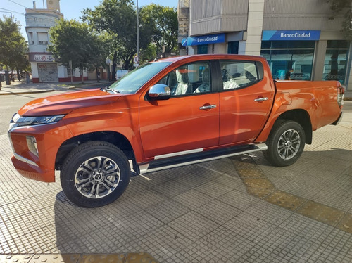 Mitsubishi L200 2.4 Did Automatica 4x4 Full