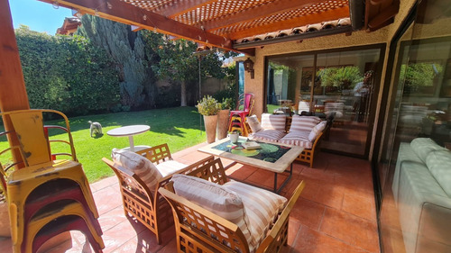Linda Casa En Condominio