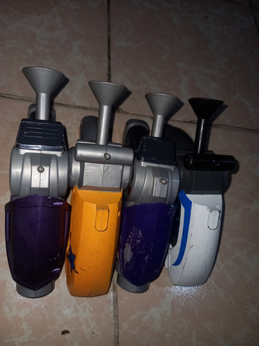 4 Pistolas Bajoterra Lanzababosas Slugterra (de Uso) (Usado)