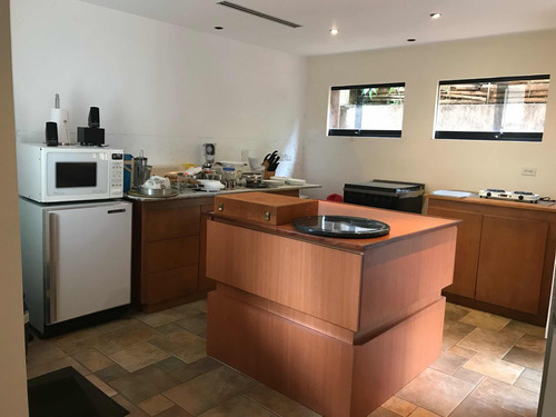 Vendo Amplio Townhouse En La Tahona, Municipio Baruta Xy23