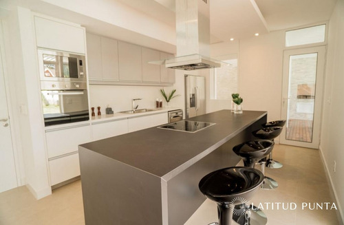Imagen 15 de 17 de Residencia En Barrio Privado
