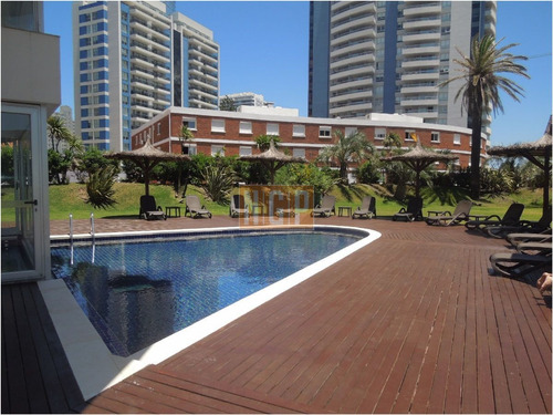 Imagen 16 de 21 de Av Chiverta Piso Alto Gran Vista Al Mar Venta
